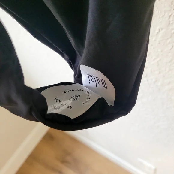 Malai Aslani One-piece Swimsuit Anthropologie Cutoutt Twist Small - Picture 16 of 16